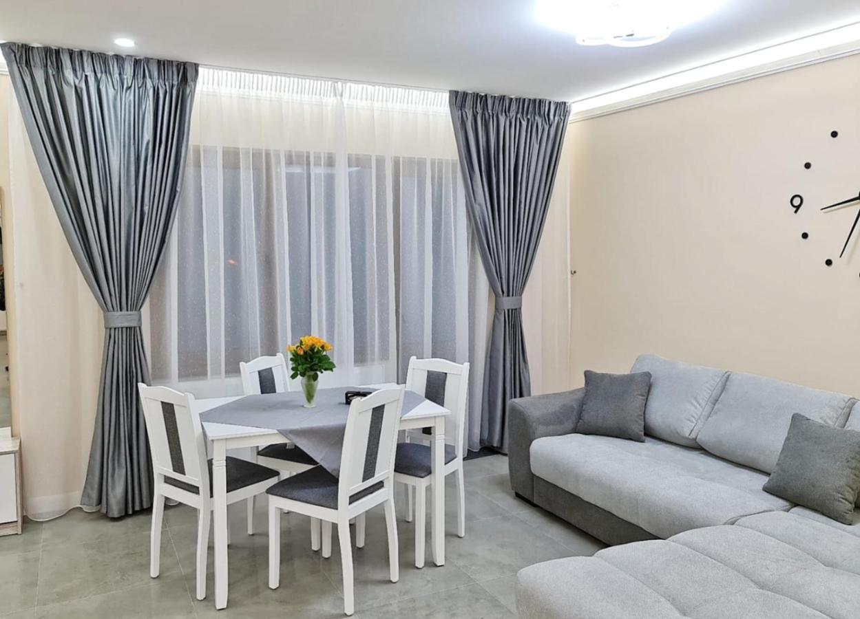 Apartament Lexannona Buşteni Exterior foto