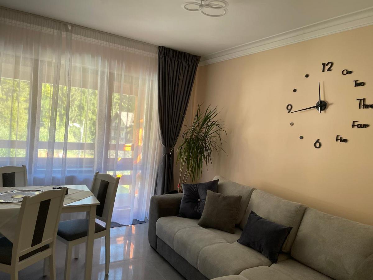 Apartament Lexannona Buşteni Exterior foto